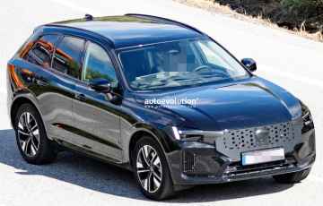 Новый Volvo XC60 впервые заметили на дорогах